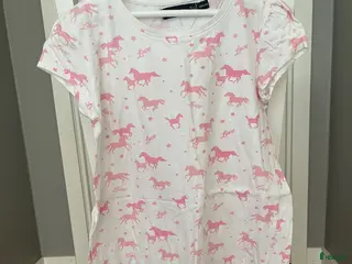 Övrig utrustning övrig utrustning till salu: Nattlinne och tröja - Annons 9