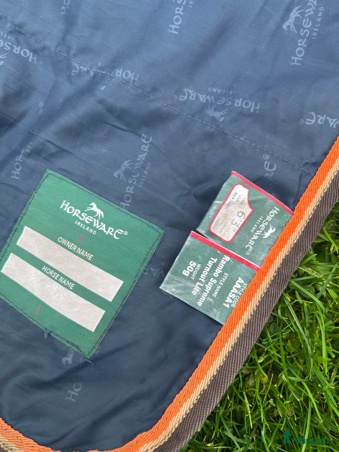 Täcken hästutrustning till salu: Rambo Supreme regntäcke inkl hals i Vargön - Annons 3