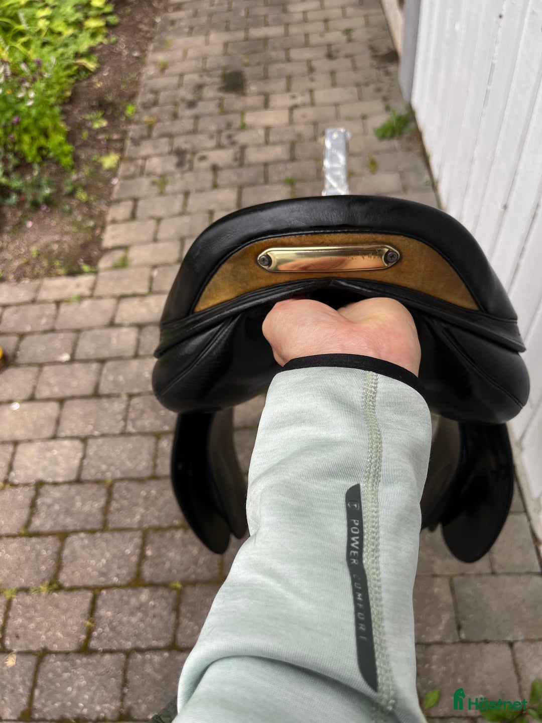 Sadlar hästutrustning till salu: Prestige Paris hoppsadel  i Västerås - Annons 2