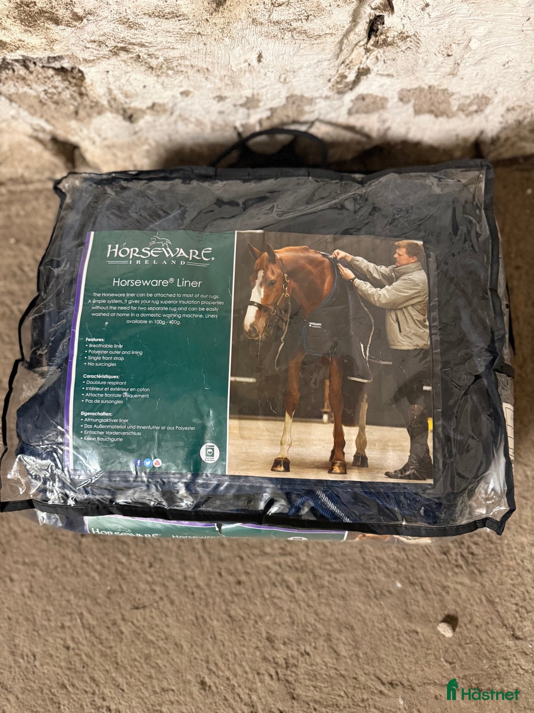 Täcken hästutrustning till salu: Horseware ireland Liner 100g marinblått i Tierp - Annons 4