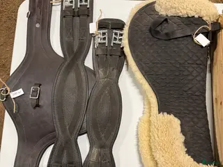 Sadeltillbehör hästutrustning Sadelgjord / fårskinnspad i Karlskoga - Annons 7