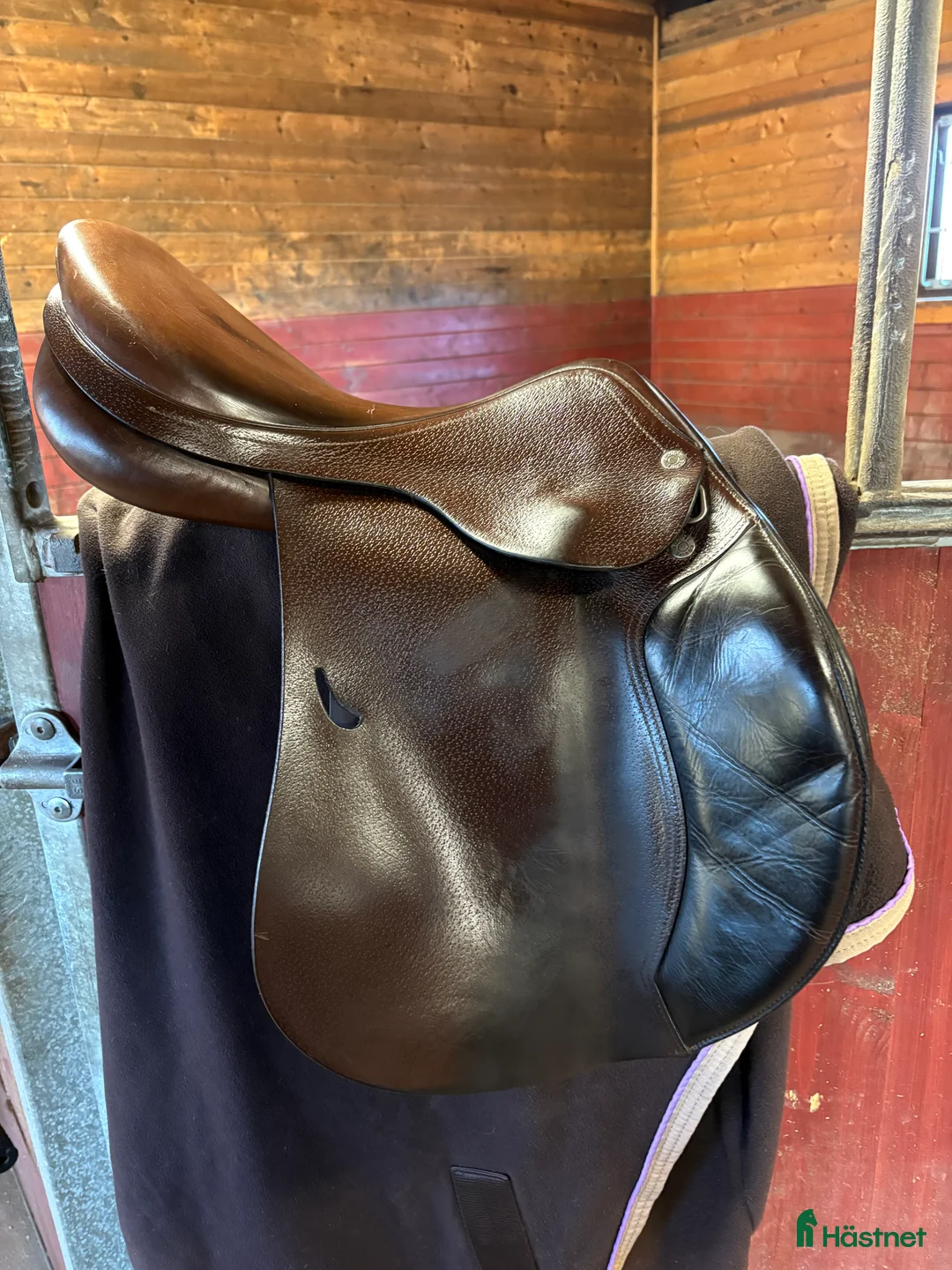 Sadlar hästutrustning till salu: Equipe Emporio hoppning - Annons 1