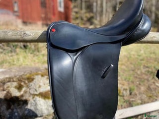 Sadlar hästutrustning till salu: Wellington Elite i Rimforsa - Annons 1