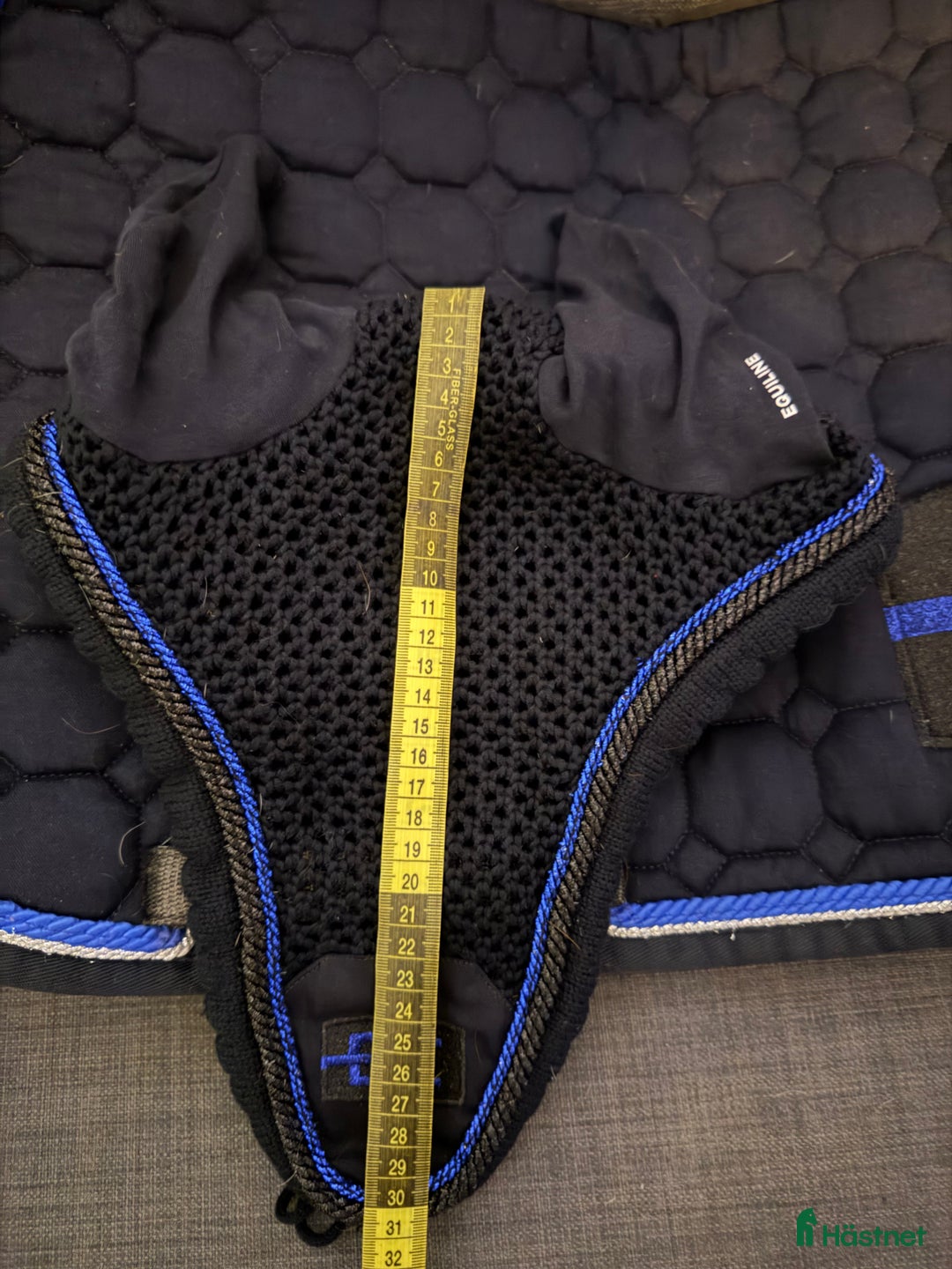 Schabrak & Vojlockar hästutrustning till salu: Equiline schabrak och huva  i Kareby - Annons 3