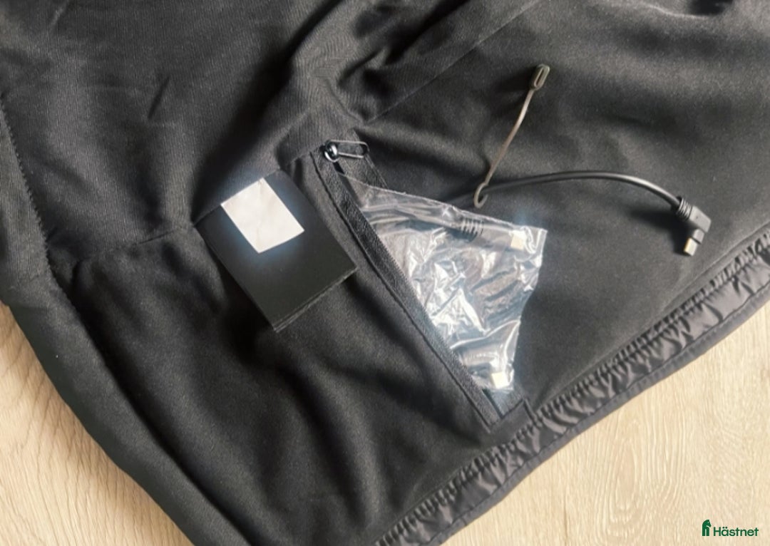 Jackor & Kavajer ryttarutrustning till salu: Back on Track Etna Värmeväst i Grängesberg - Annons 4