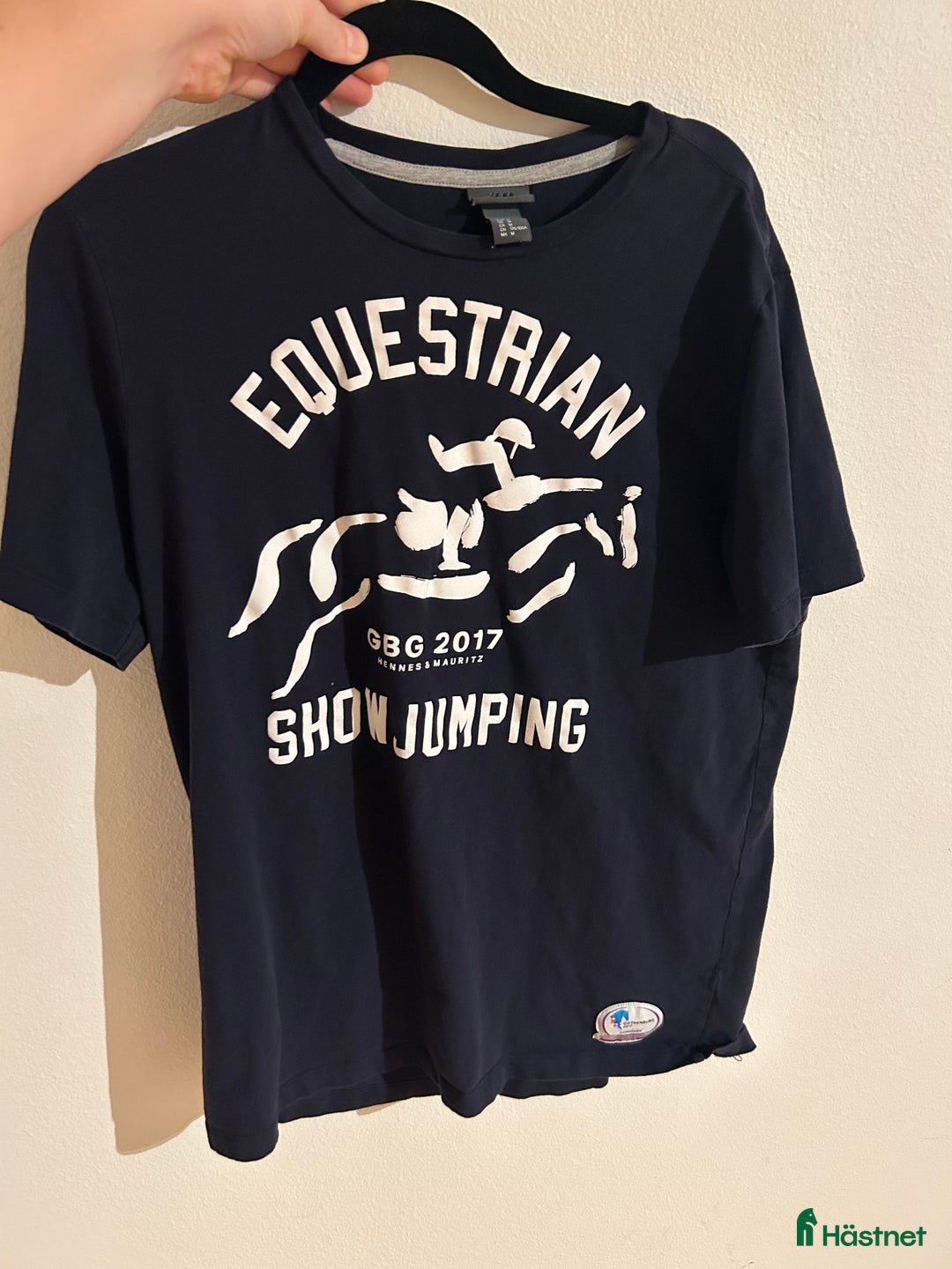 Övrigt Ridkläder ryttarutrustning till salu: H&M väst, tröjor & T-shirt, S-XL ( 36-40 )  i Värmdö - Annons 9