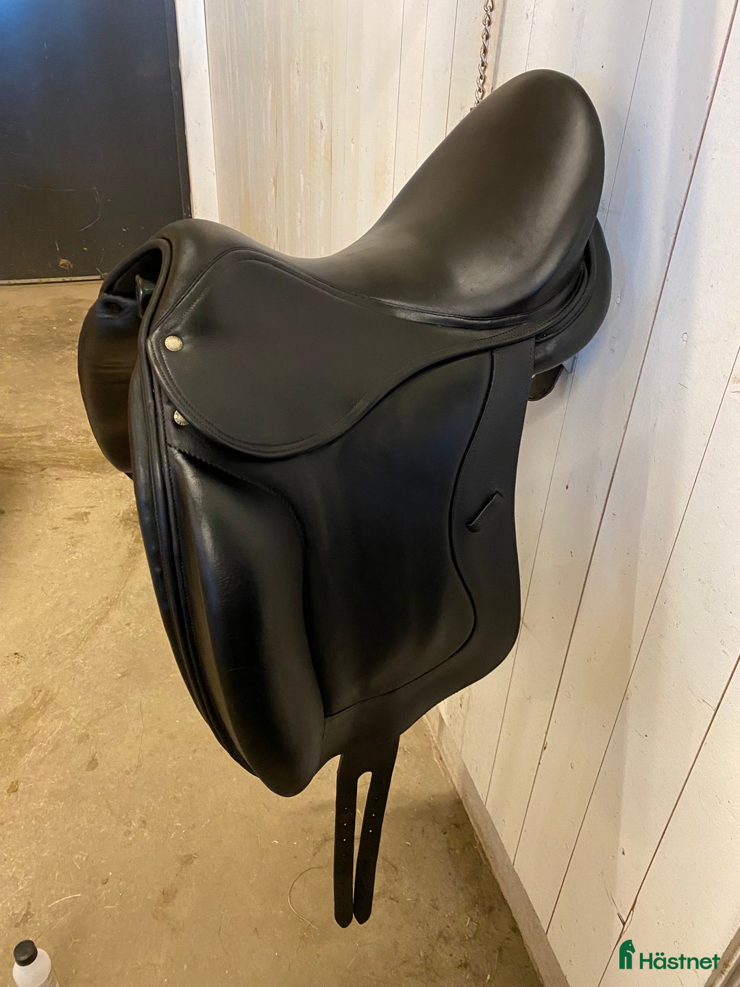 Sadlar hästutrustning till salu: Dressyrsadel Forestier illium i Onsala - Annons 2