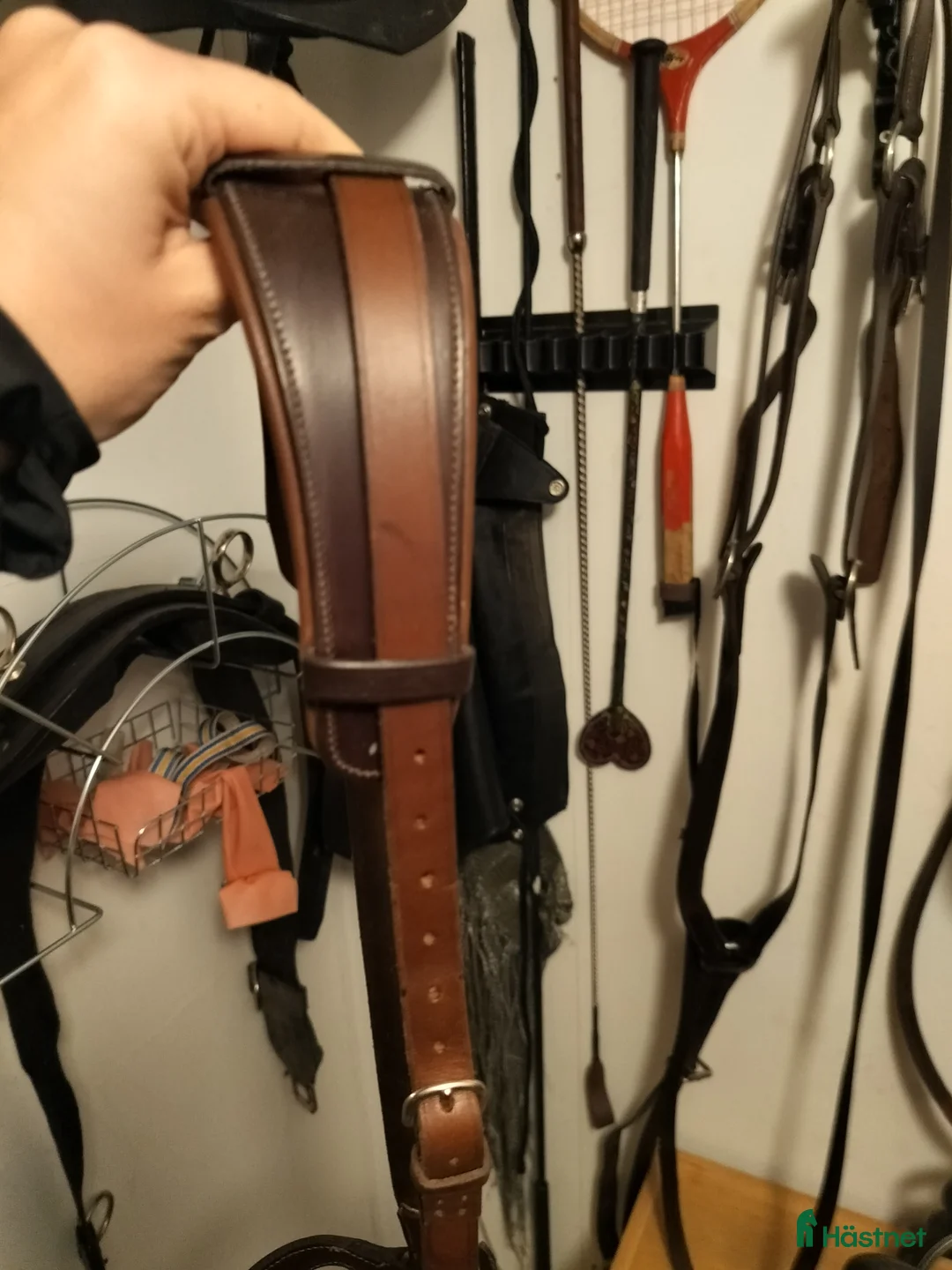 Träns hästutrustning till salu: Sidepull i handsytt läder + Mountain H nackskydd i Luleå - Annons 2
