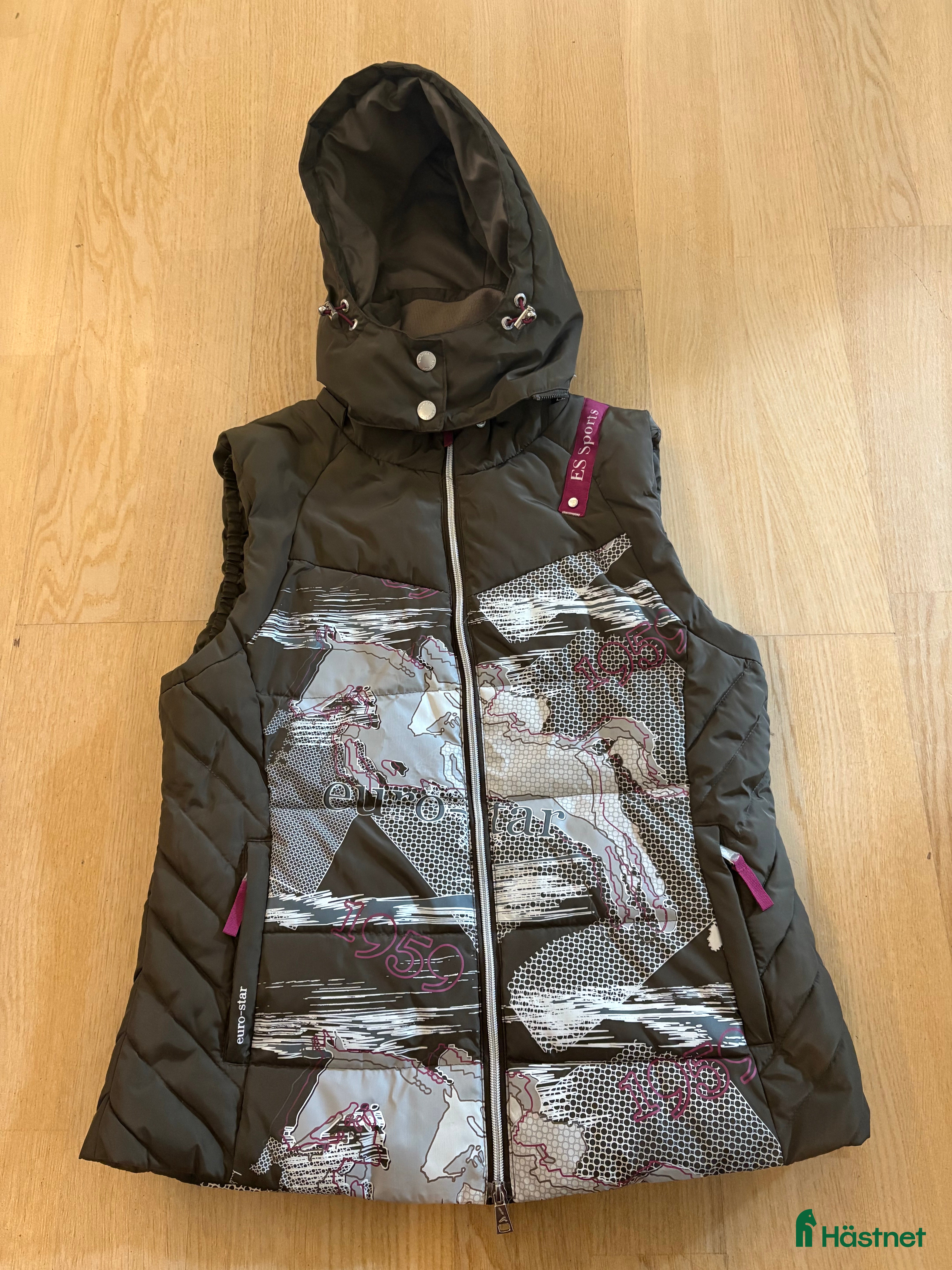 Jackor & Kavajer ryttarutrustning till salu: Euro-Star väst i Blentarp - Annons 3