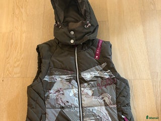 Jackor & Kavajer ryttarutrustning till salu: Euro-Star väst i Blentarp - Annons 10