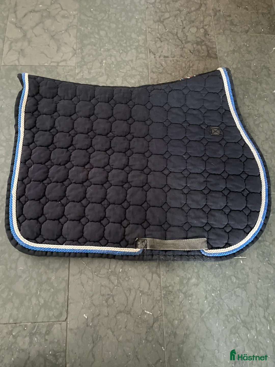 Schabrak & Vojlockar hästutrustning till salu: Fint Equline schabrak  i Saltsjöbaden - Annons 2
