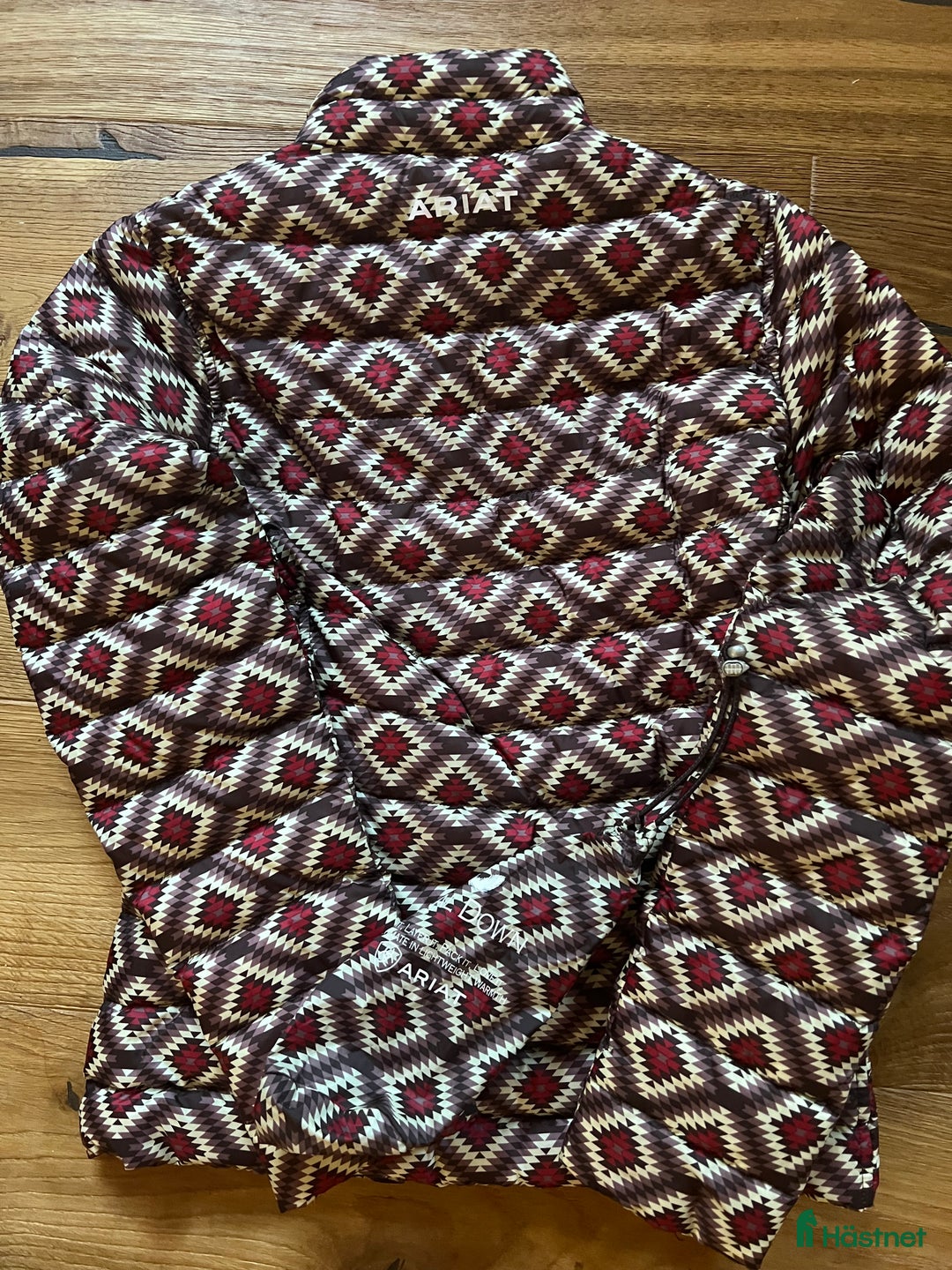 Jackor & Kavajer ryttarutrustning till salu: Ariat jacka nästan som ny S i Ödsmål - Annons 2