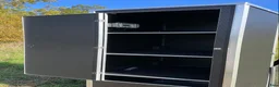 Stallinredning, stängsel & gård övrig utrustning till salu: Solcellsdriven Höautomat för Hästar / HayBot Pro - Annons 4