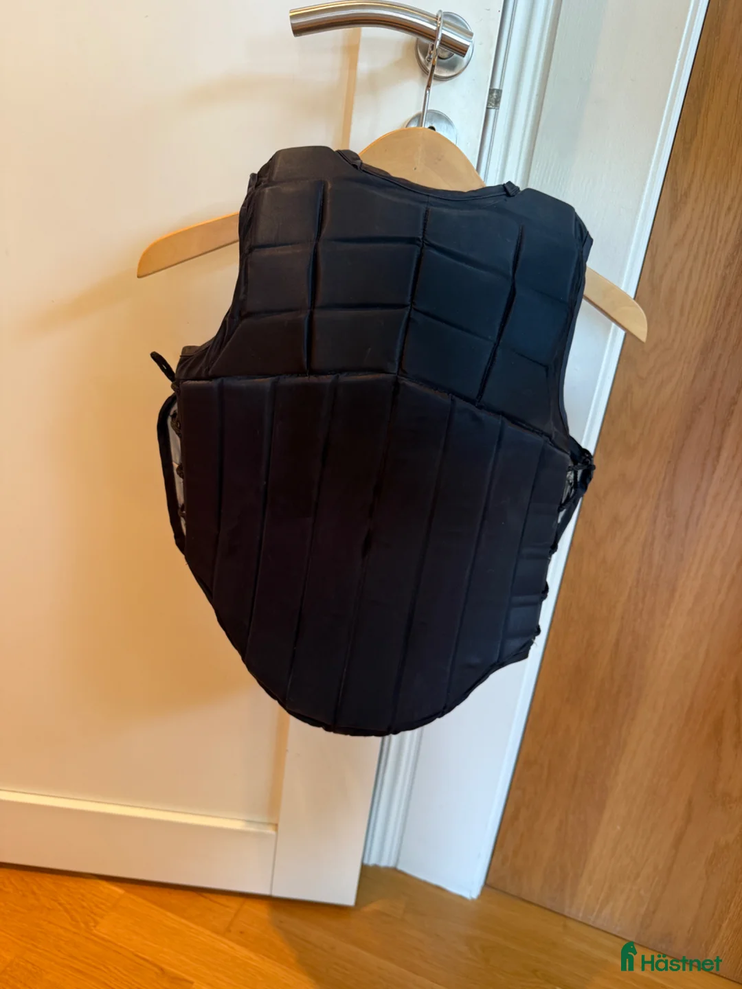 Säkerhetsvästar ryttarutrustning till salu: Rasesafe väst  - Annons 2