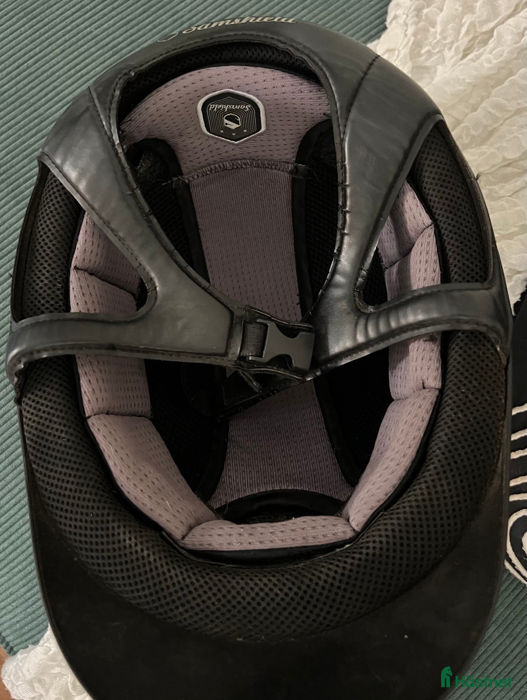 Hjälmar ryttarutrustning till salu: Samshield hjälm  i Flyinge - Annons 2