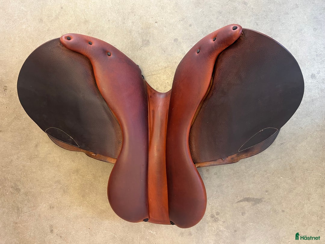 Sadlar hästutrustning till salu: Renaissance 17” 32 Bom i Lidingö - Annons 6