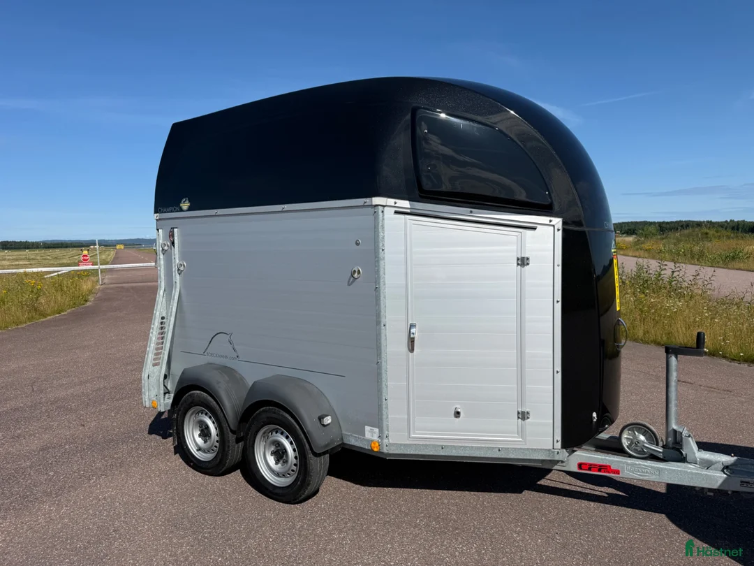 Hästtransporter  fordon & transport till salu: Böckmann Champion R -23 - Annons 2