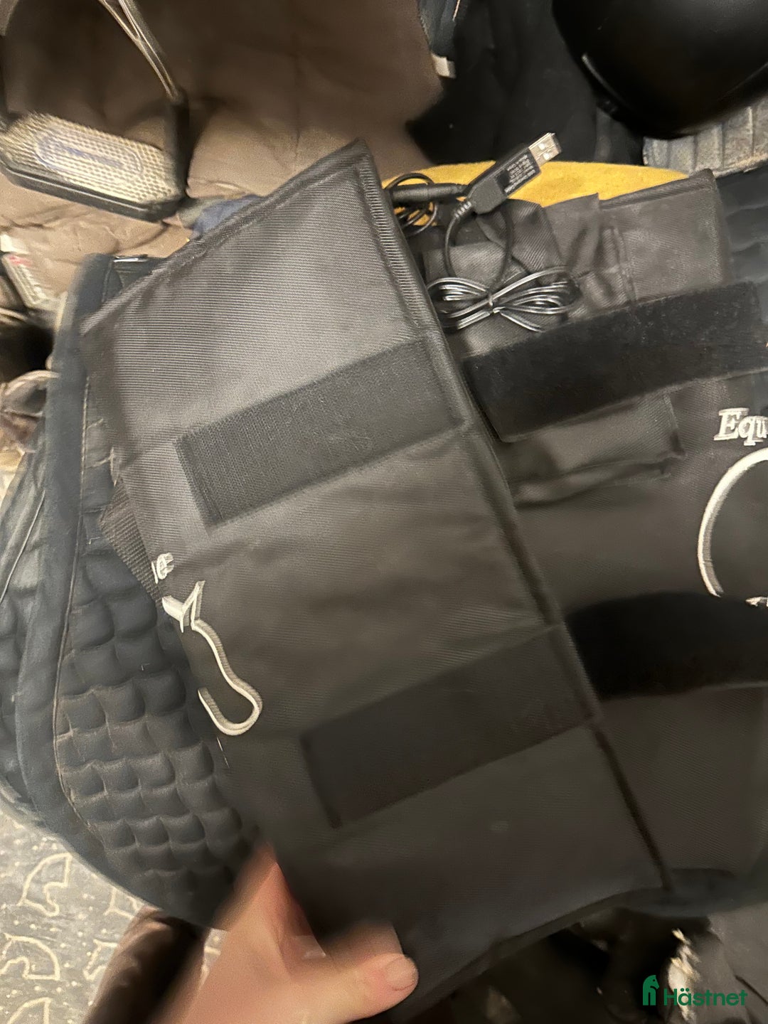 Övrig Hästutrustning hästutrustning till salu: LED pad och LED benskydd  i Frillesås - Annons 7