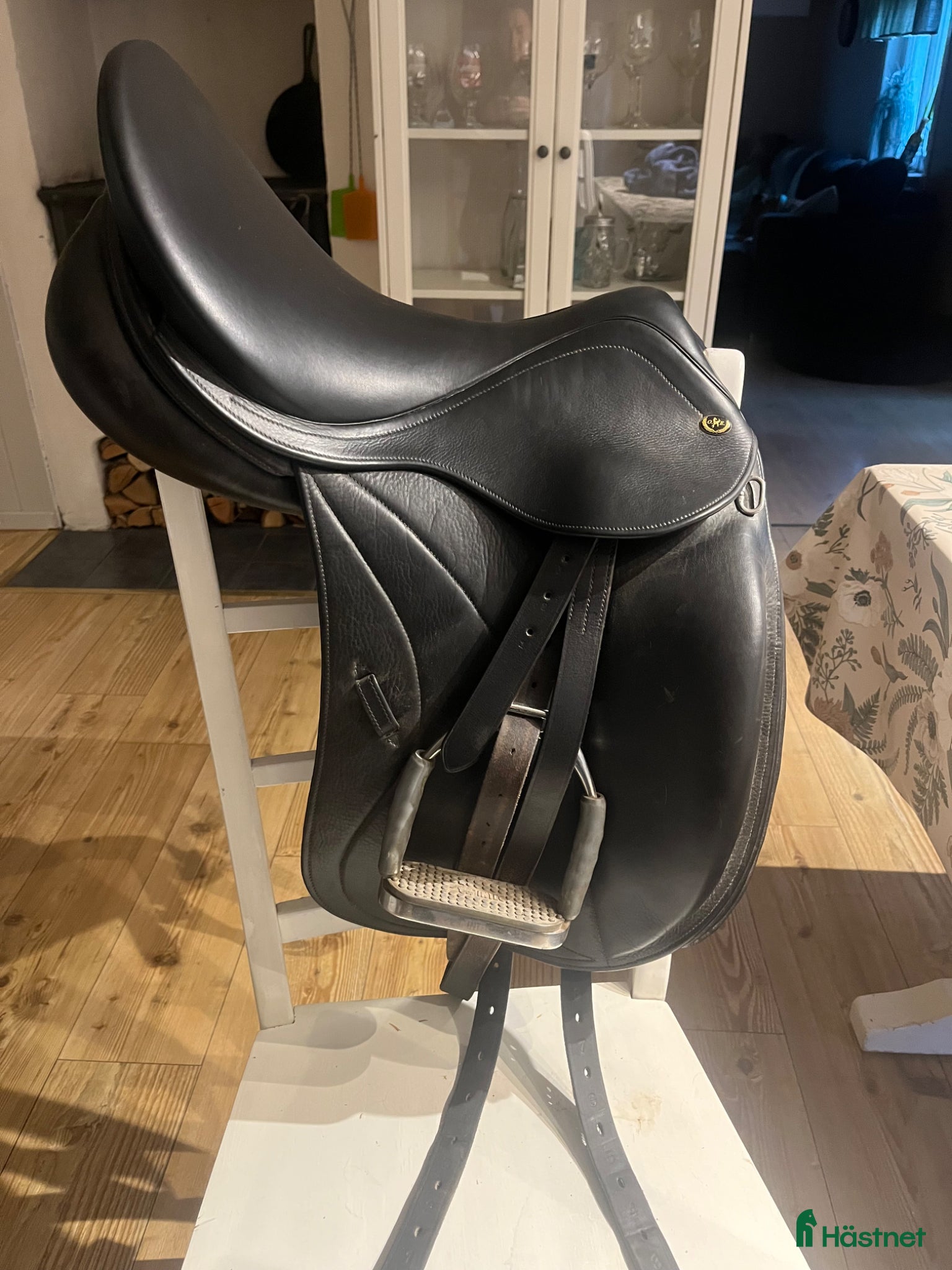 Sadlar hästutrustning till salu: Svart ordo equster inkl tillbehör  - Annons 2