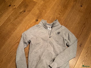 Övrigt Ridkläder ryttarutrustning till salu: Tjocktröja Maya delorez i Saltsjö-Boo - Annons 10