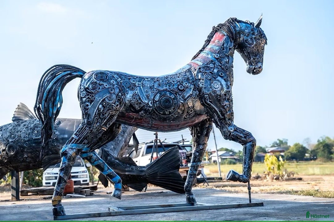 Hästinspirerad heminredning övrig utrustning till salu: Unika glasfiberhästar i naturlig storlek i Luleå - Annons 32