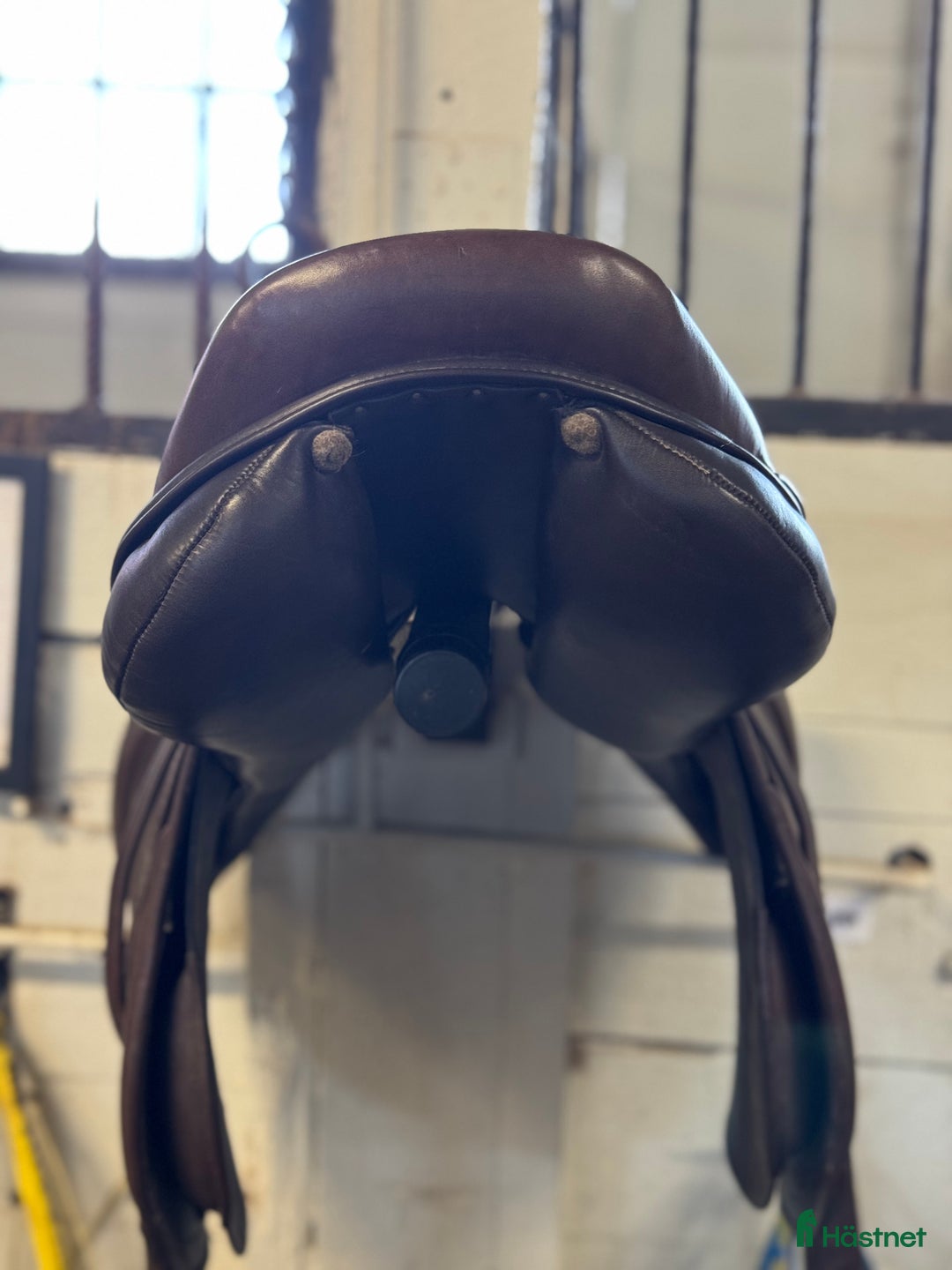 Sadlar hästutrustning till salu: SUPER PRIS Snygg skön Hoppsadel NY i Falun - Annons 2