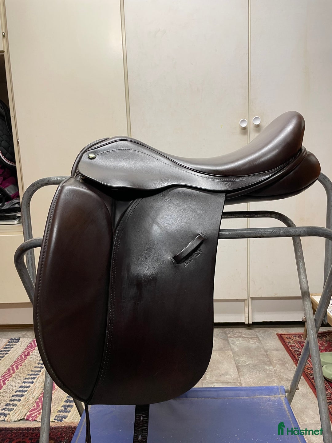 Sadlar hästutrustning till salu: Dressyrsadel mörkbrun Ideal Crown Arwen i Sundborn - Annons 4