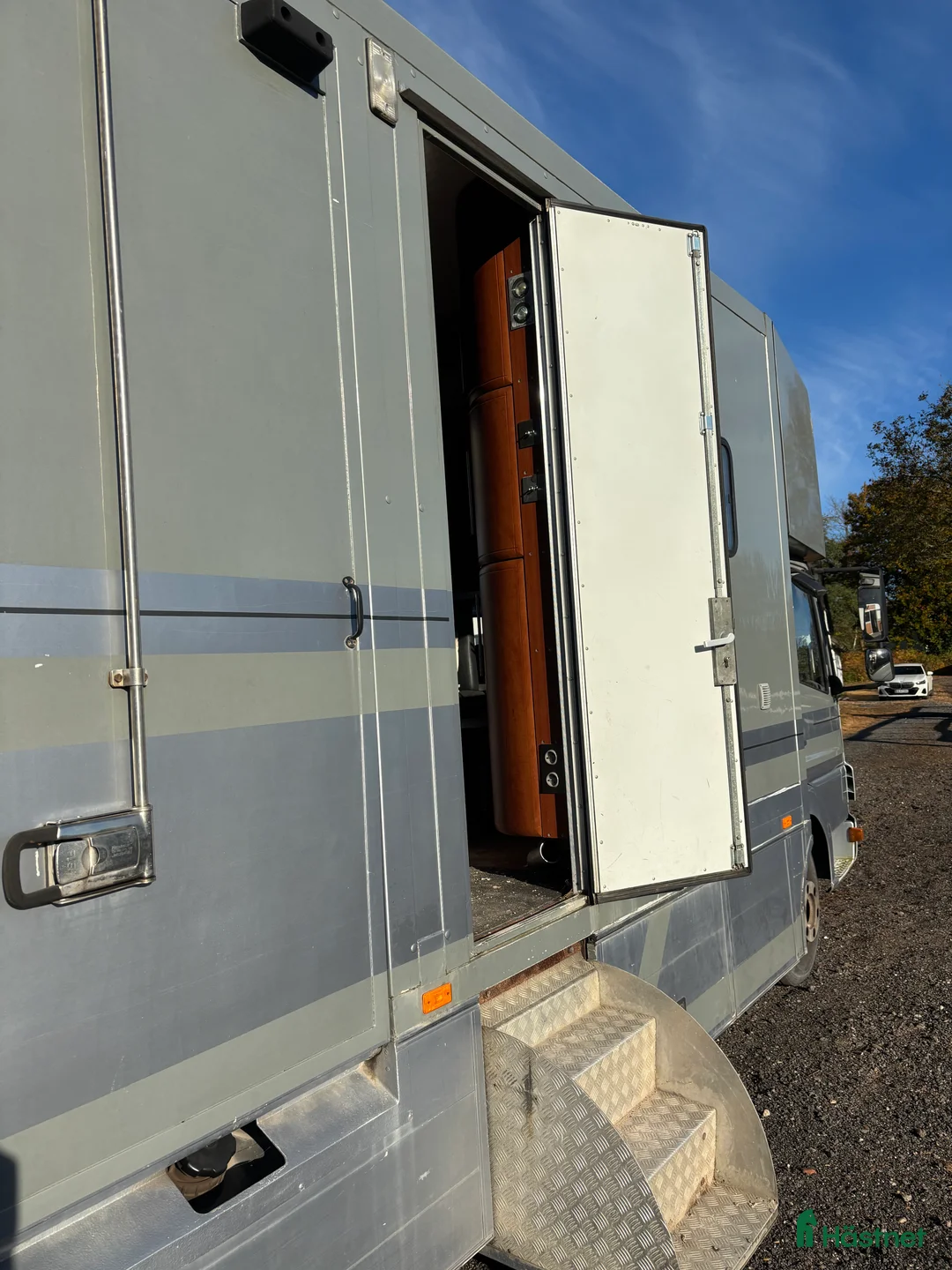 Hästlastbilar  fordon & transport till salu: 4 hestes lastbil med living - Annons 4