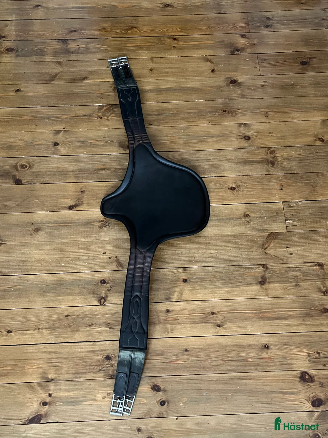 Sadeltillbehör hästutrustning till salu: Amerigo Protector Stud Girth GH26 - Annons 2