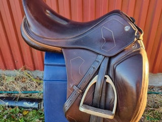 Sadlar hästutrustning till salu: Prestige X-breath i Njurunda - Annons 1