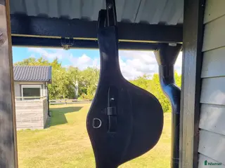 Sadeltillbehör hästutrustning Svart hoppgjord 110 cm i Tvååker - Annons 1