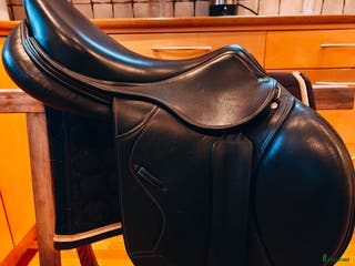 Sadlar hästutrustning till salu: Lippo Allegria 17,5" Vid i Krokom - Annons 2