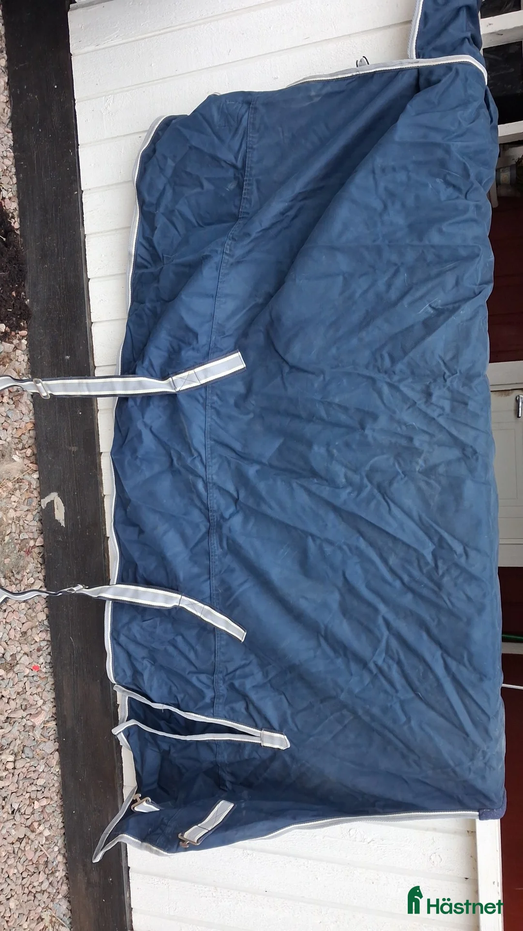 Täcken hästutrustning till salu: Utetäcke 155cm i Örbyhus - Annons 1