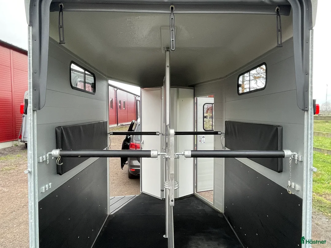 Hästtransporter  fordon & transport till salu: Touring Country, frontutlastning, sparsamt använd i Strandbaden - Annons 9