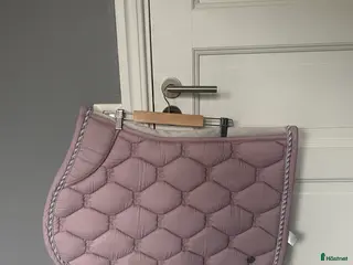 Schabrak & Vojlockar hästutrustning Ps schabrak ljus lilla - Annons 1