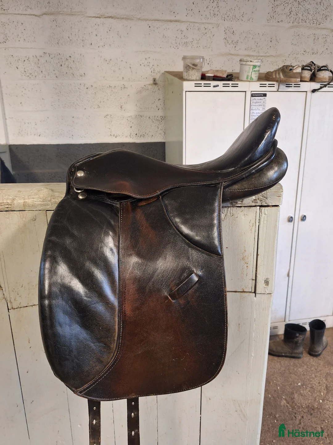 Sadlar hästutrustning till salu: Dressyrsadel till salu i Sturkö - Annons 2