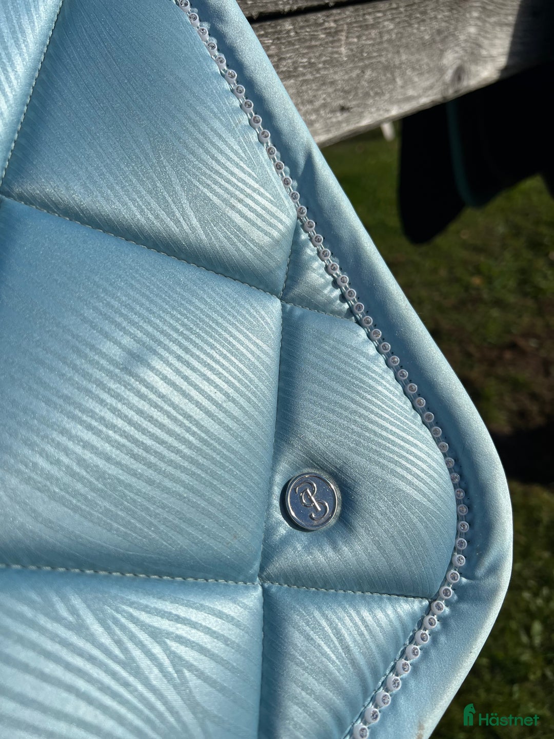 Schabrak & Vojlockar hästutrustning till salu: Ljus blå schabrak  i Molkom - Annons 3