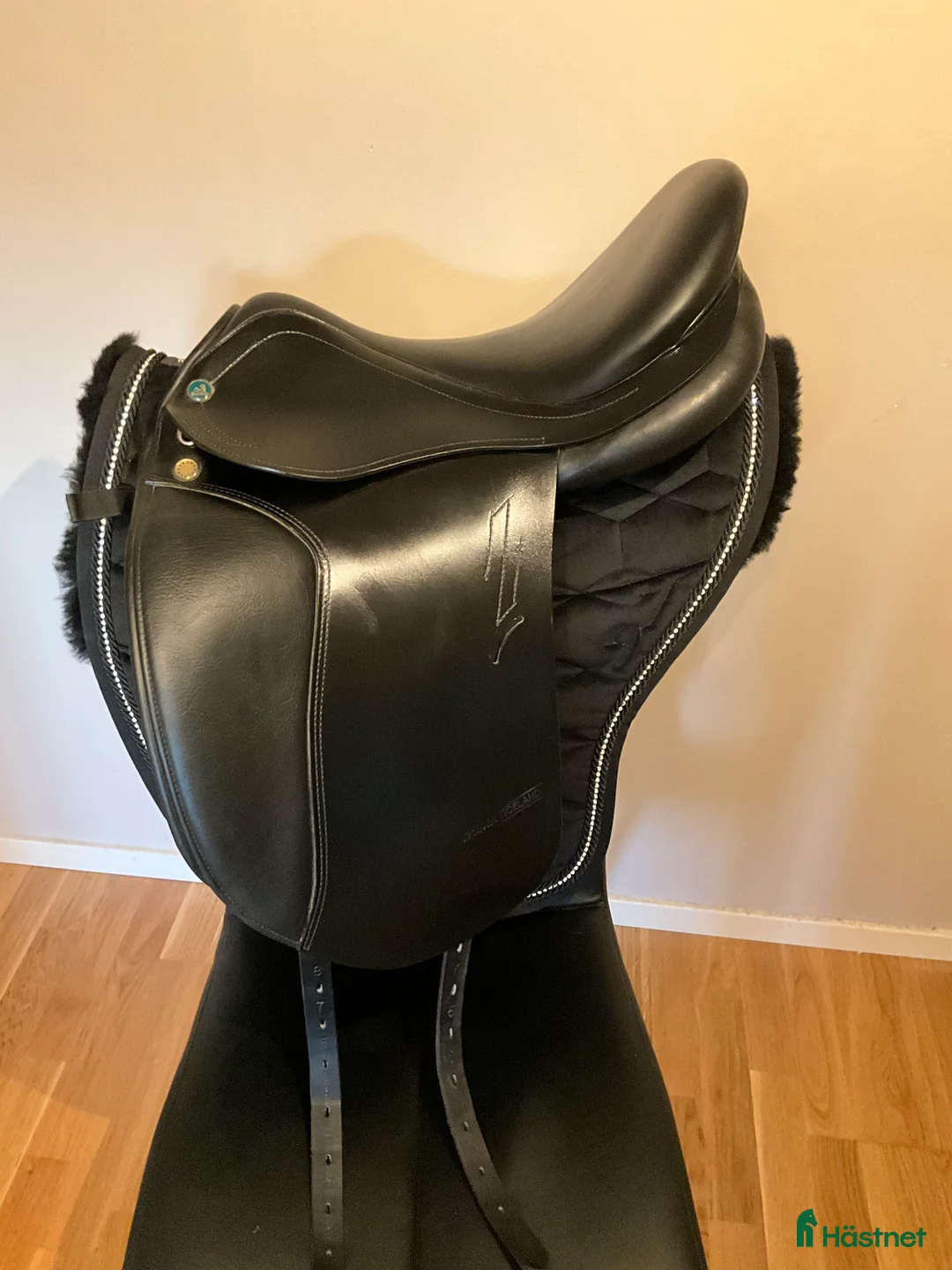 Sadlar hästutrustning till salu: Prestige Roma Iceland 17", vidd 36 - Annons 1