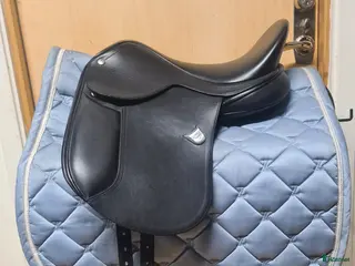 Sadlar hästutrustning Bates Pony Dressyr i Hamneda - Annons 15