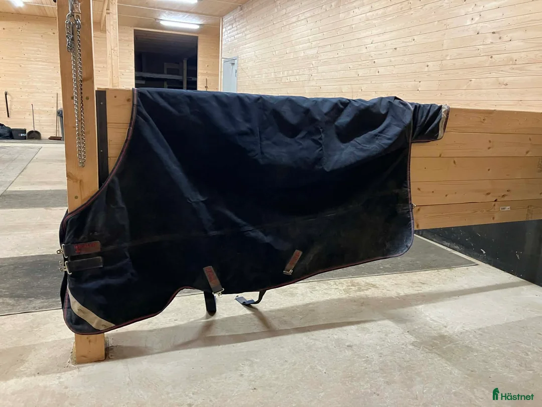 Täcken hästutrustning till salu: Amigo Bravo 12 XL 0g. Strl 6,6  i Bankeryd - Annons 2