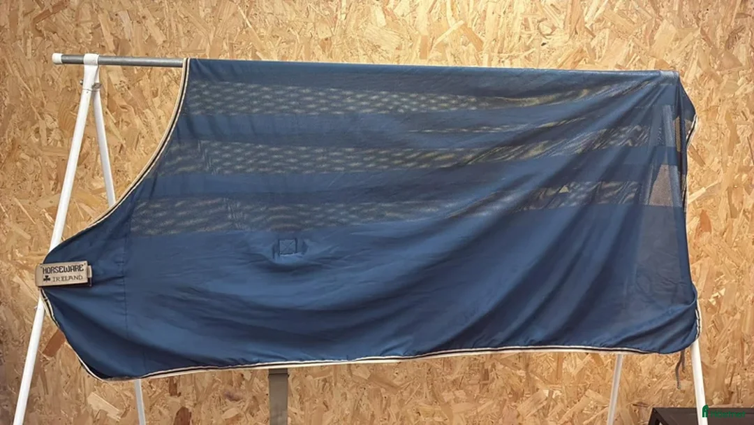 Täcken hästutrustning till salu: Horseware Mio svettäcke 115 🐴 - Annons 1