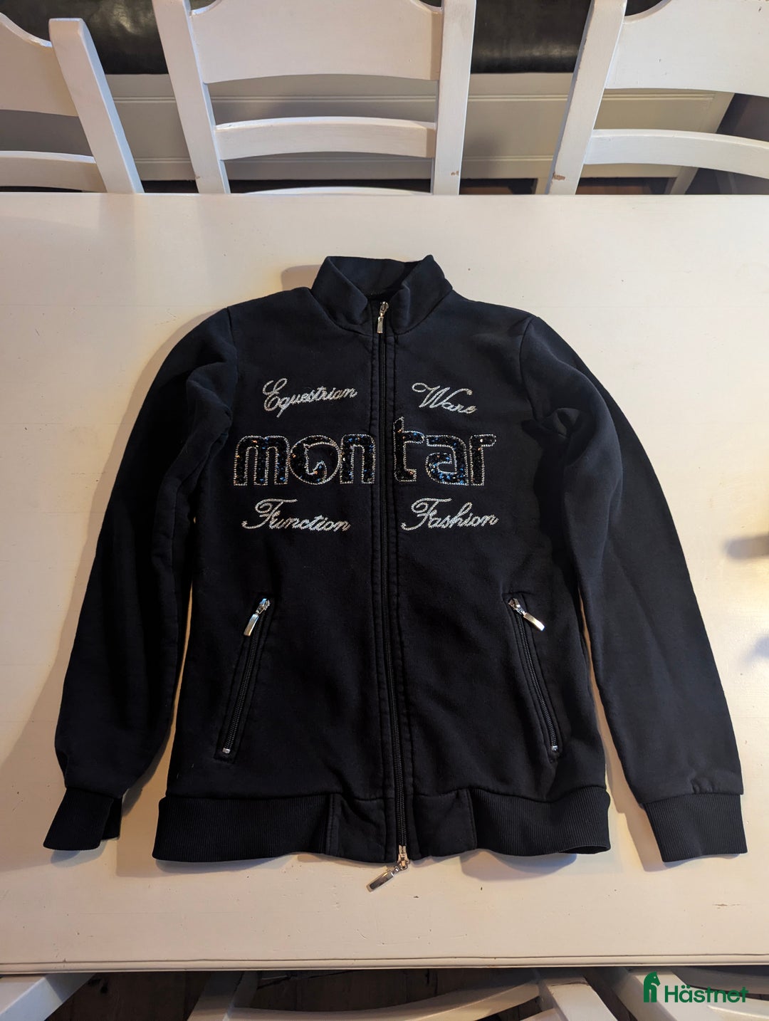 Övrigt Ridkläder ryttarutrustning till salu: Tjocktröja från Montar i Tierp - Annons 1