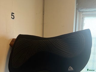 Sadeltillbehör hästutrustning till salu: Acavallo memoryfoam pad i Helsingborg - Annons 3