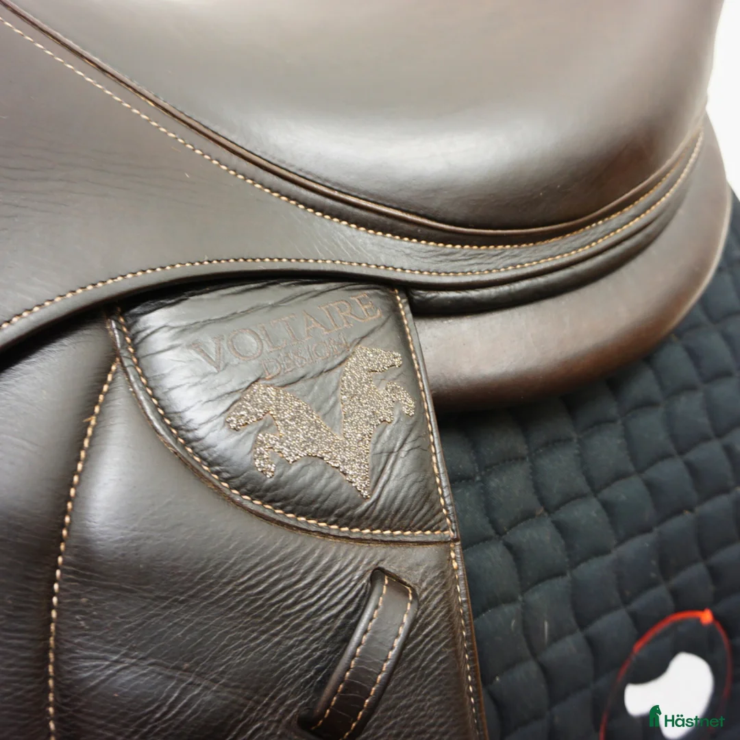 Sadlar hästutrustning till salu: Voltaire Stuttgart 17,5" i Upplands Väsby - Annons 5