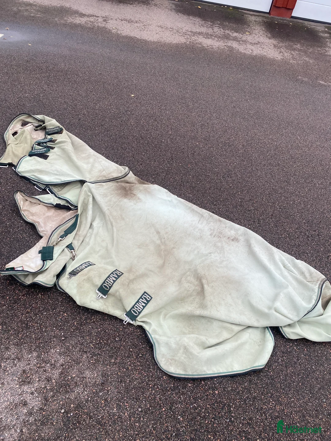 Täcken hästutrustning till salu: Horseware eksemtäcke stl 140 i Älmhult - Annons 1