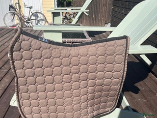 Schabrak & Vojlockar hästutrustning till salu: Nytt Equiline schabrak! i Hägersten - Annons 3