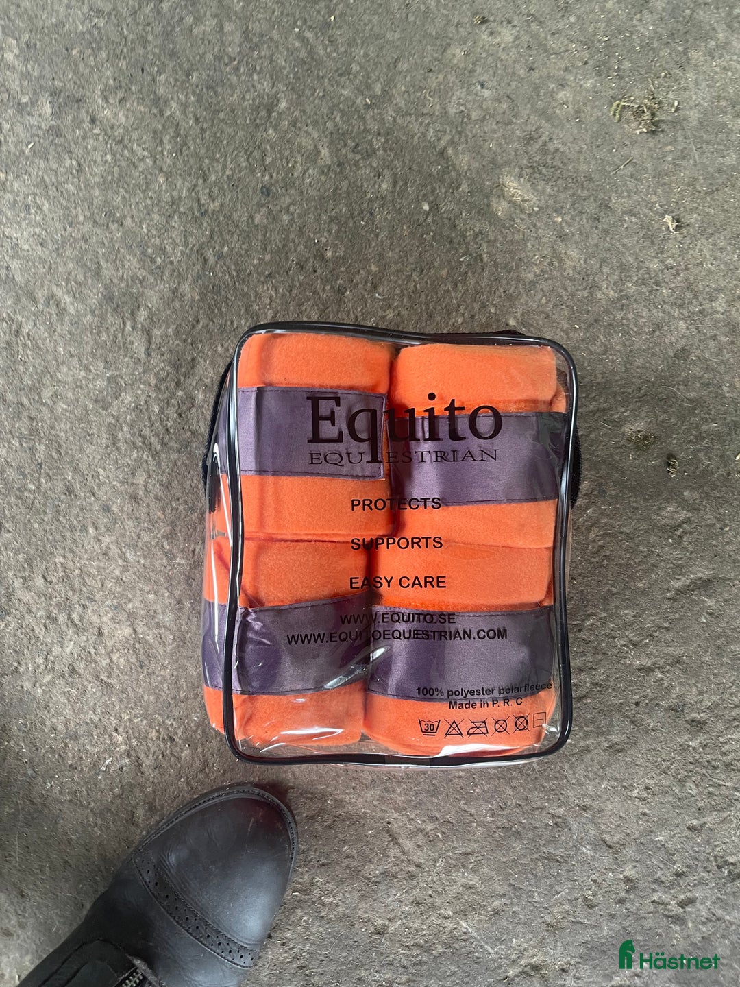 Schabrak & Vojlockar hästutrustning till salu: Equito sett i nyskick i Borås - Annons 2