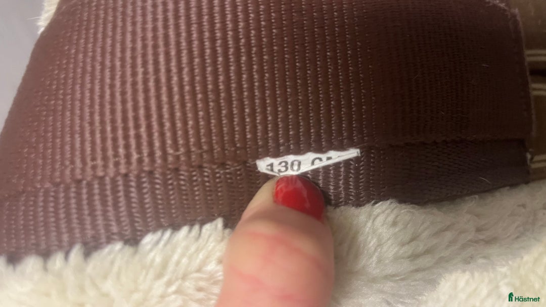 Sadeltillbehör hästutrustning till salu: Fluffig sadelgjord 130 cm i Örby - Annons 3