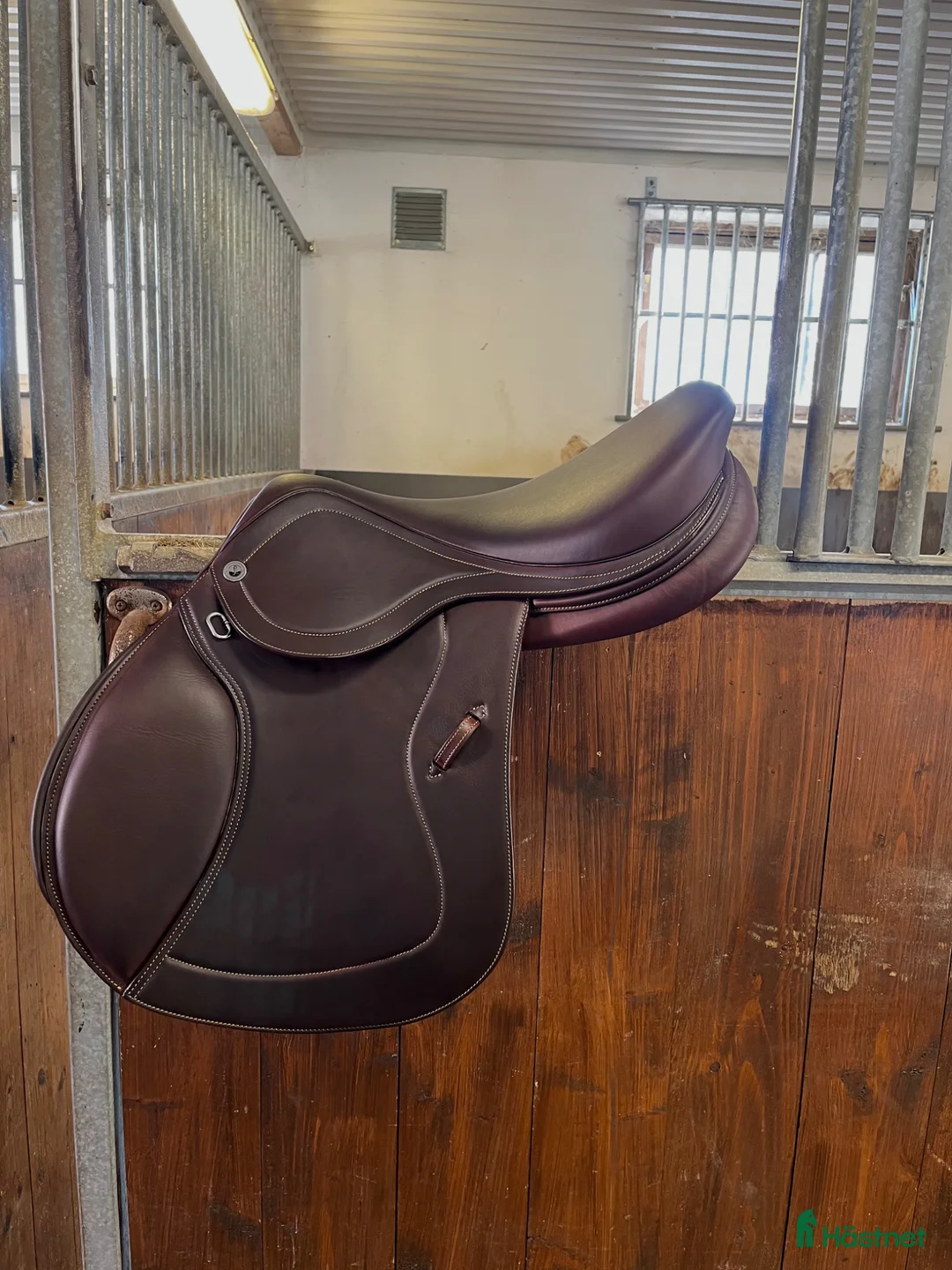 Sadlar hästutrustning till salu: LIPPO ECCELENTE 17,5 - Annons 2