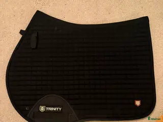 Schabrak & Vojlockar hästutrustning Trinity schabrak i Nacka - Annons 1